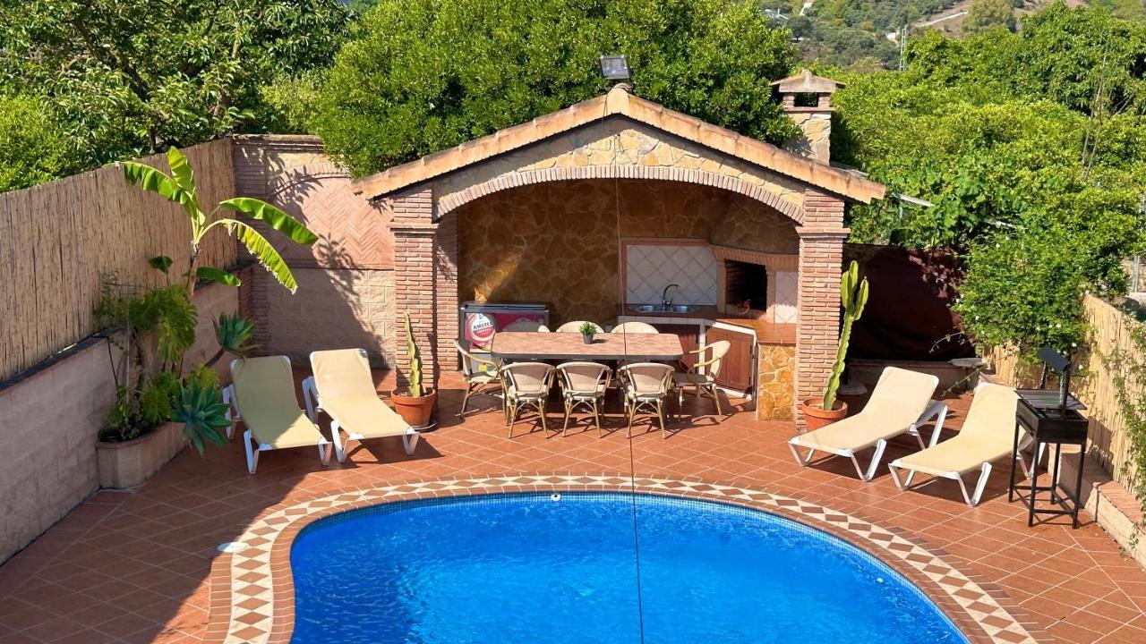 Chalet El Parral - Piscina Y Sala De Cine Malaga Bagian luar foto