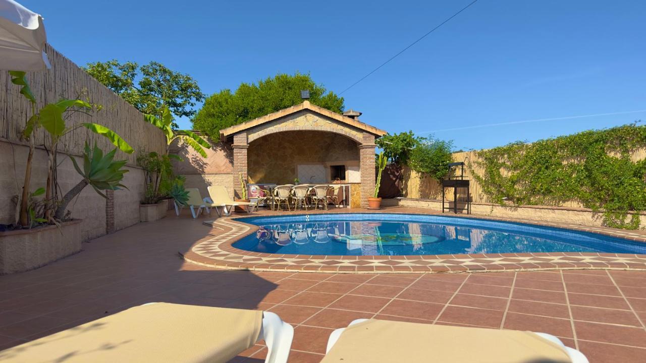 Chalet El Parral - Piscina Y Sala De Cine Malaga Bagian luar foto